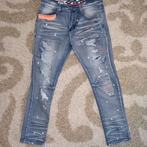 LR Scoop Distressed Jeans